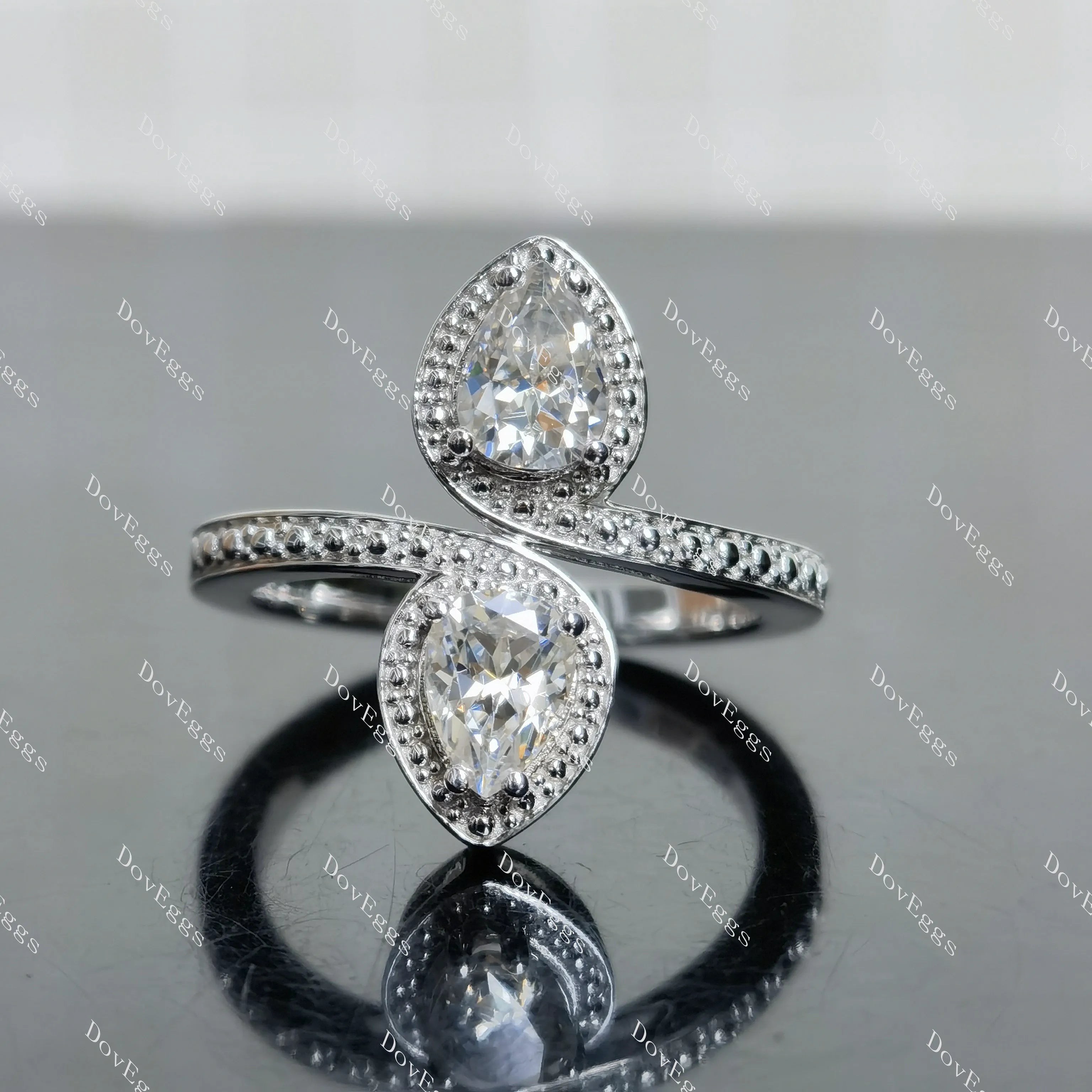 (size 8.75)Doveggs 2ct GHI color pear moissanite engagement SS ring