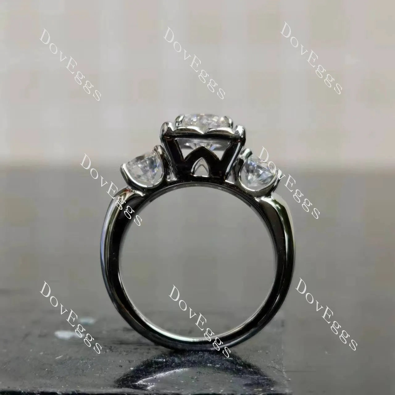 (size 4.25) Doveggs sterling silver 1ct round moissanite bridal set(2rings)