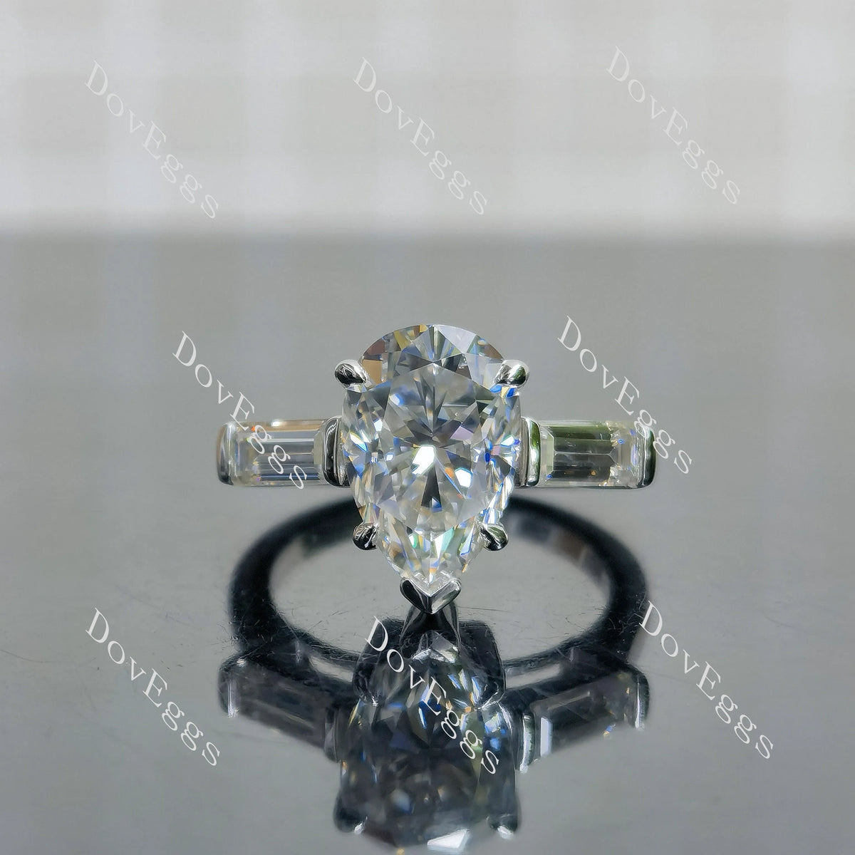 (size 6.25) Doveggs sterling silver 5ct pear moissanite ring