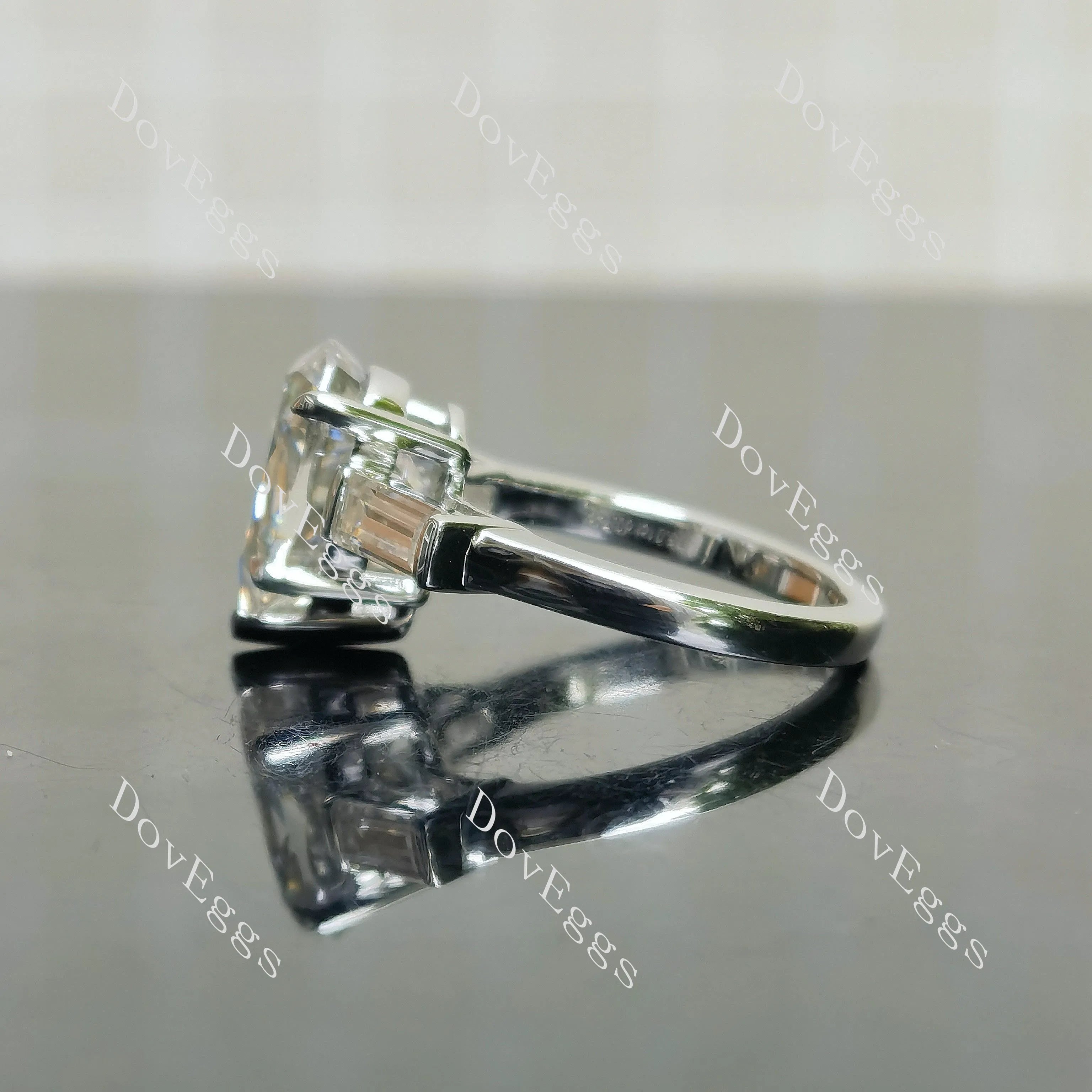 (size 6.25) Doveggs sterling silver 5ct pear moissanite ring