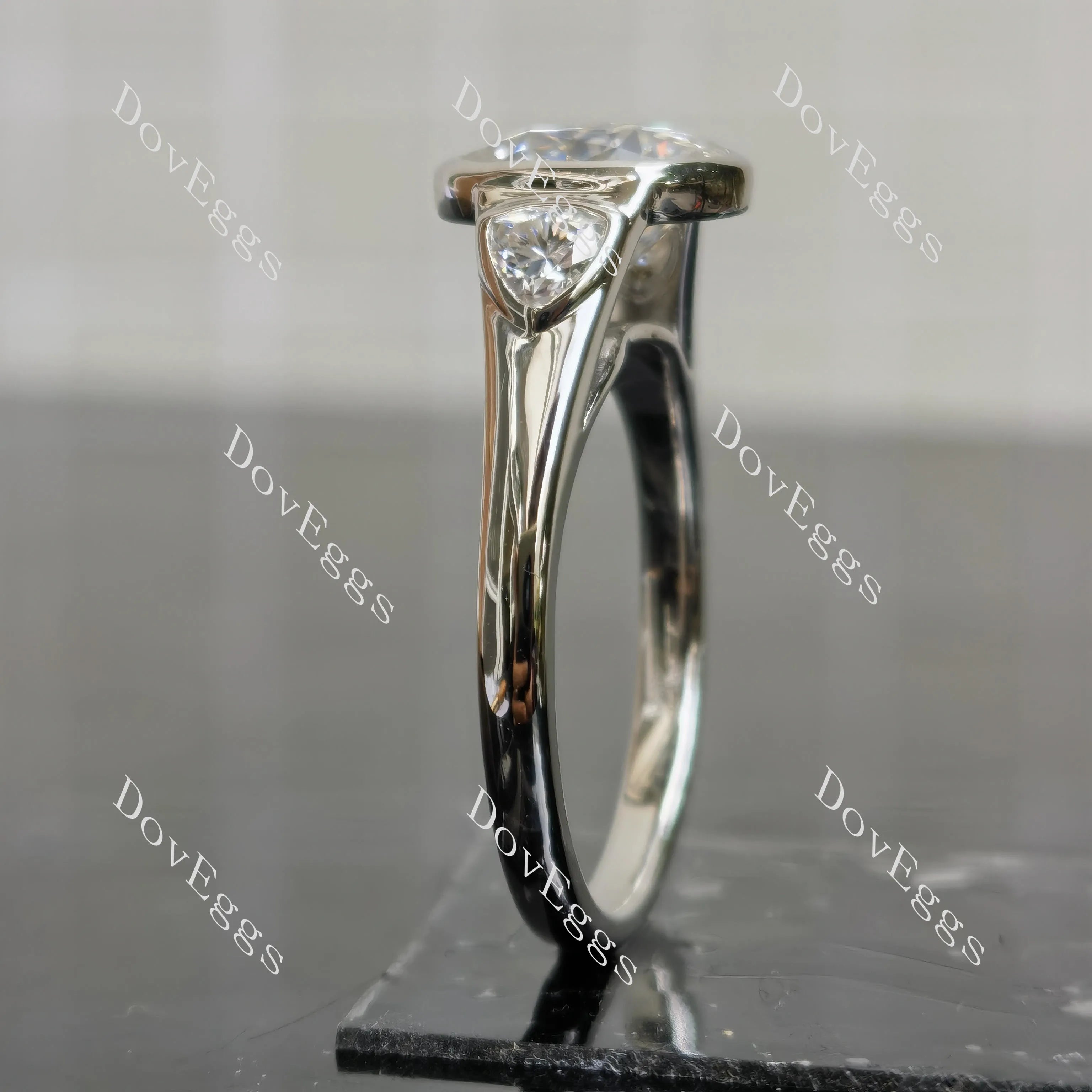 (size 10.5) Doveggs sterling silver 3ct oval nova cut moissanite engagement ring