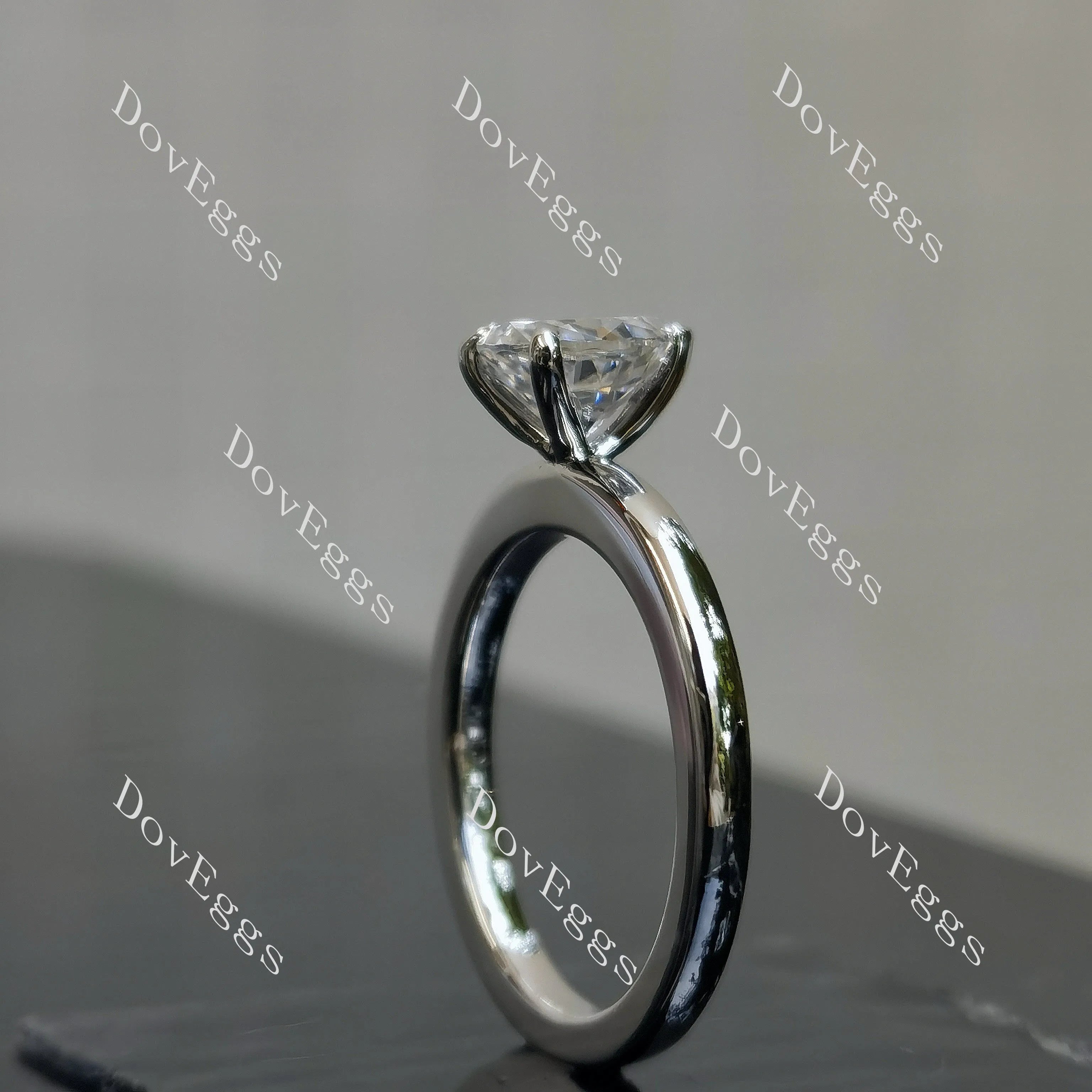 (size 5) Doveggs sterling silver 1ct pear moissanite engagement ring