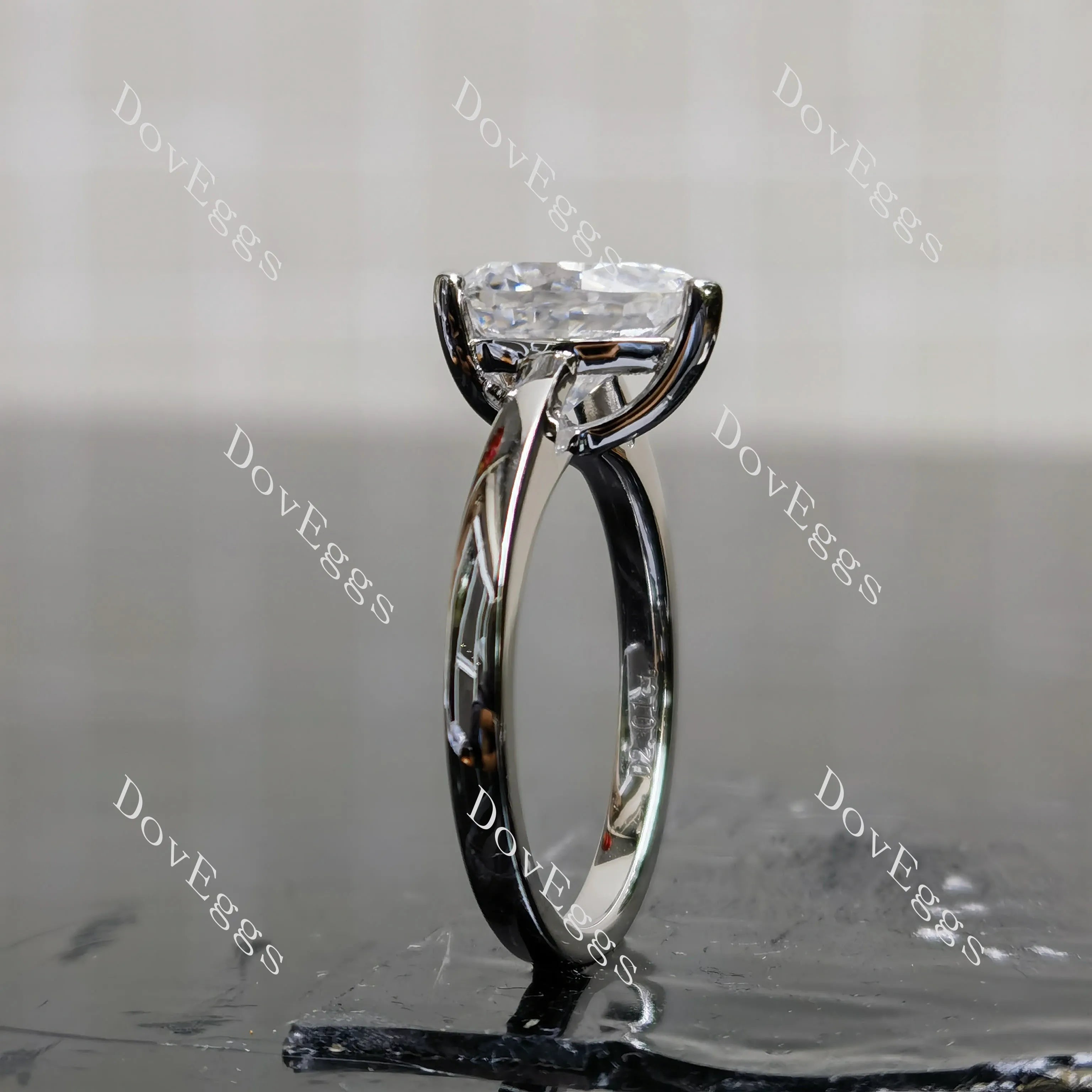 (size 5.75) Doveggs sterling silver 2ct pear DEF color moissanite engagement ring
