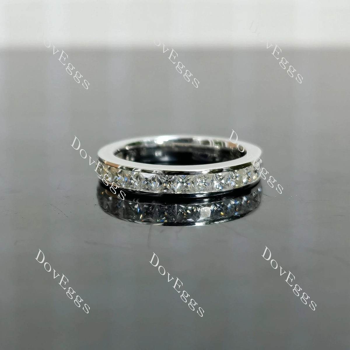 (size 3.5) Doveggs sterling silver princess moissanite wedding band