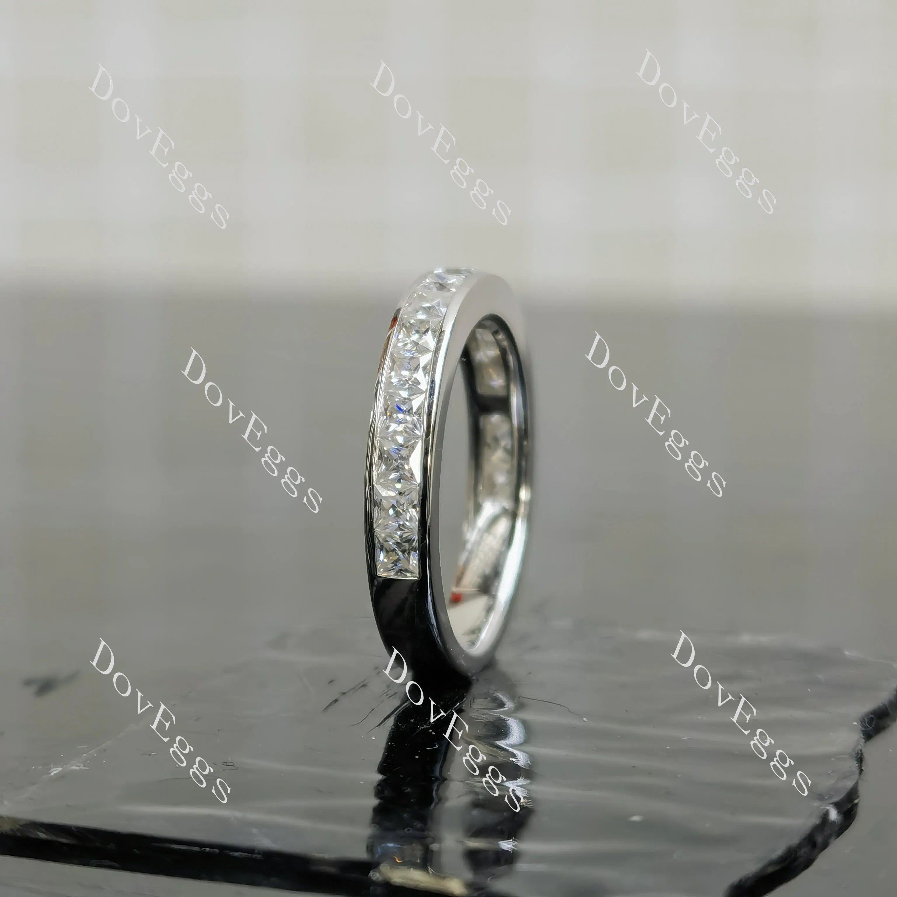 (size 3.5) Doveggs sterling silver princess moissanite wedding band